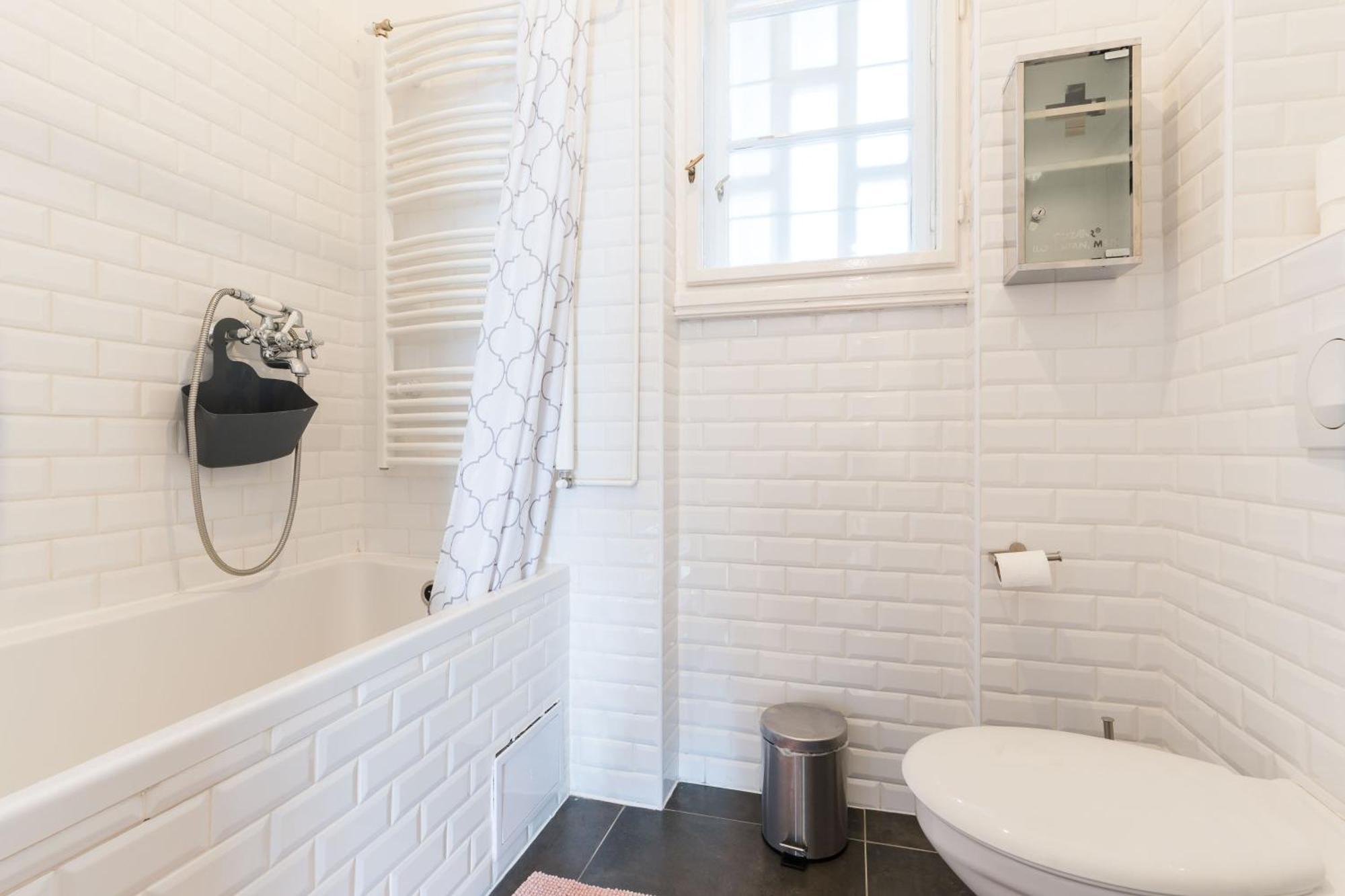 Klauzal Apartment W/3 Bedrooms, French Balcony 부다페스트 외부 사진