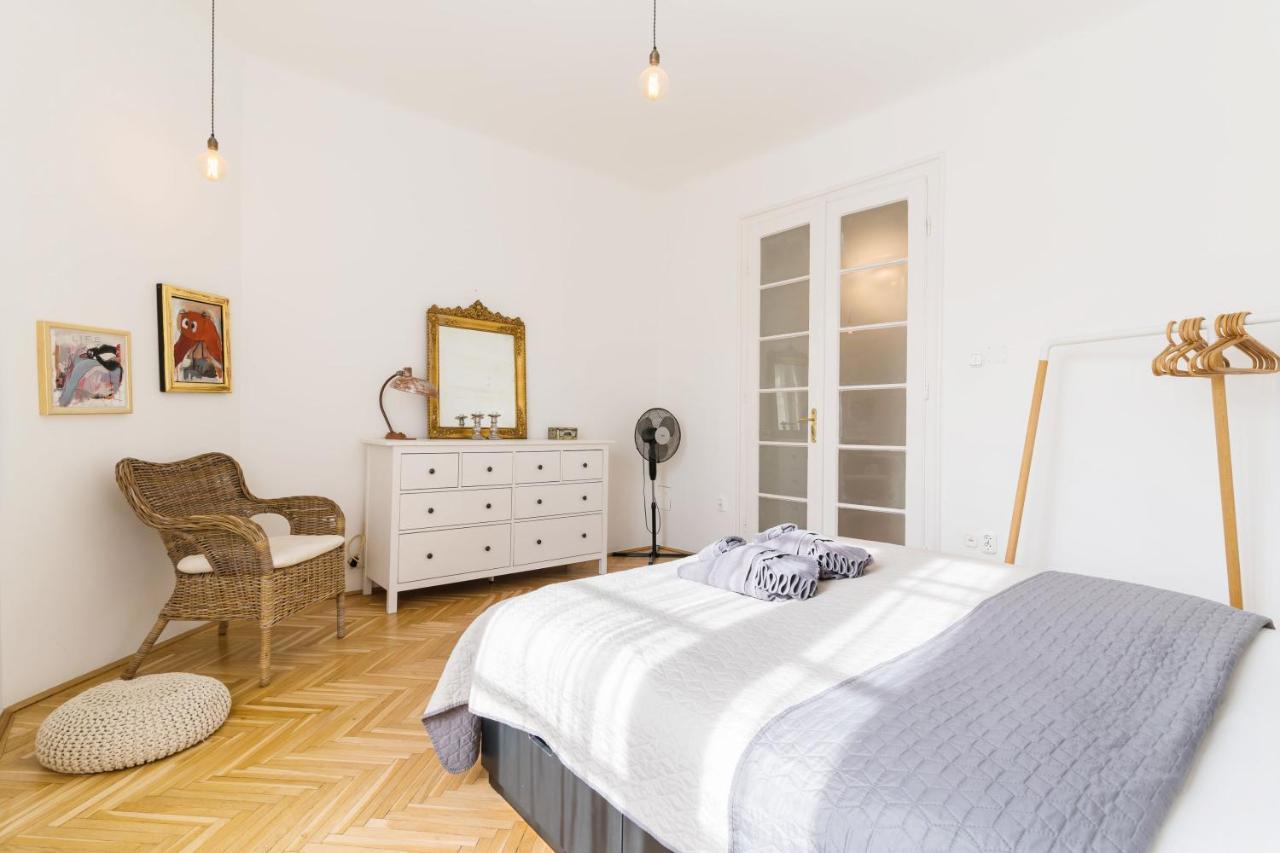 Klauzal Apartment W/3 Bedrooms, French Balcony 부다페스트 외부 사진