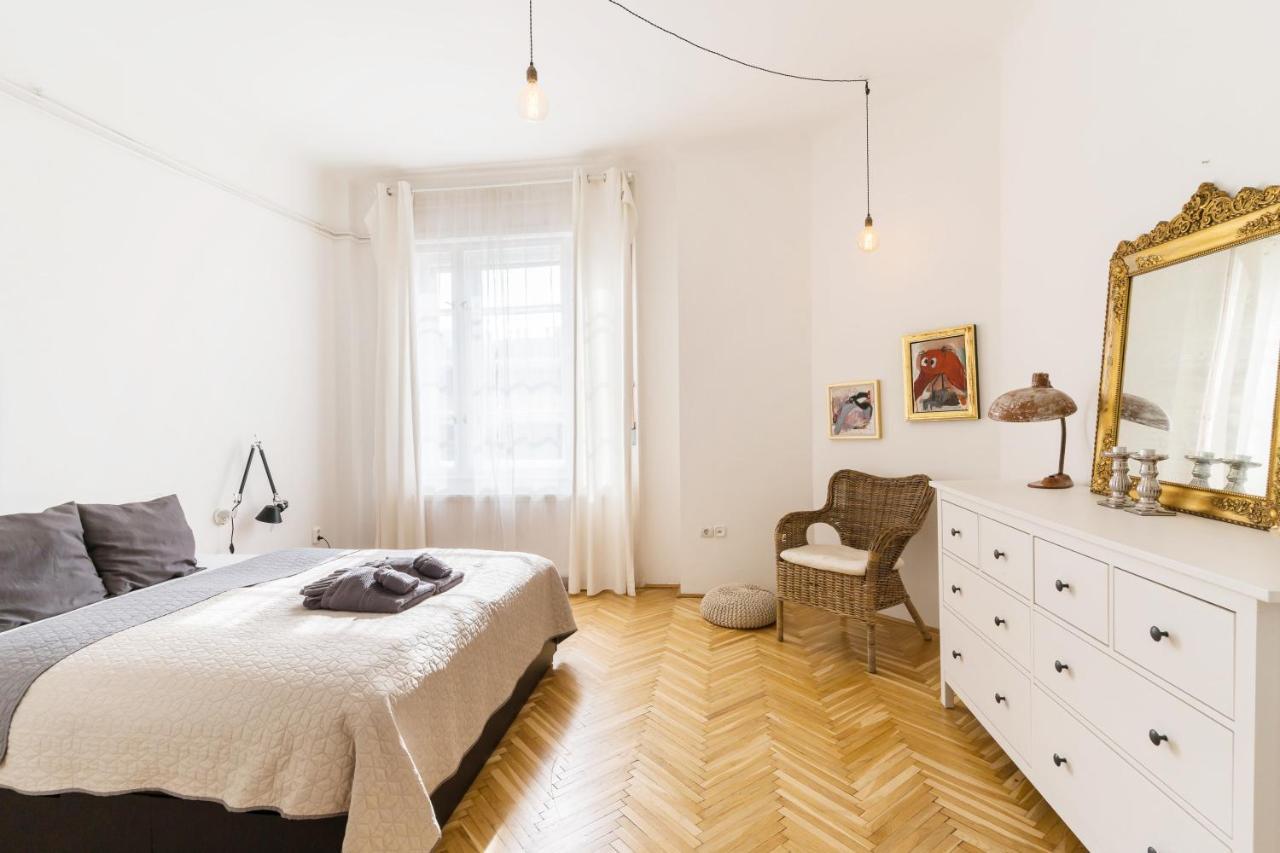 Klauzal Apartment W/3 Bedrooms, French Balcony 부다페스트 외부 사진