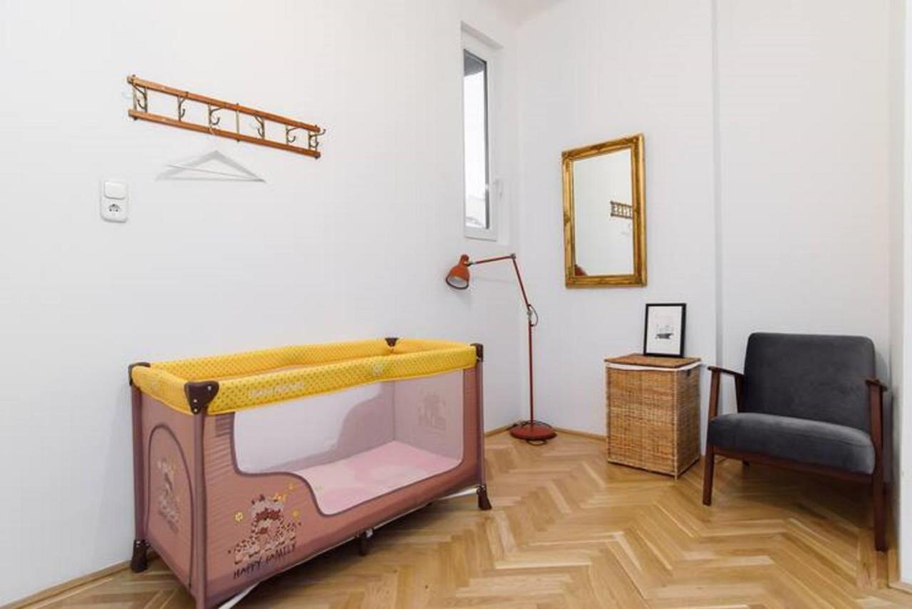 Klauzal Apartment W/3 Bedrooms, French Balcony 부다페스트 외부 사진