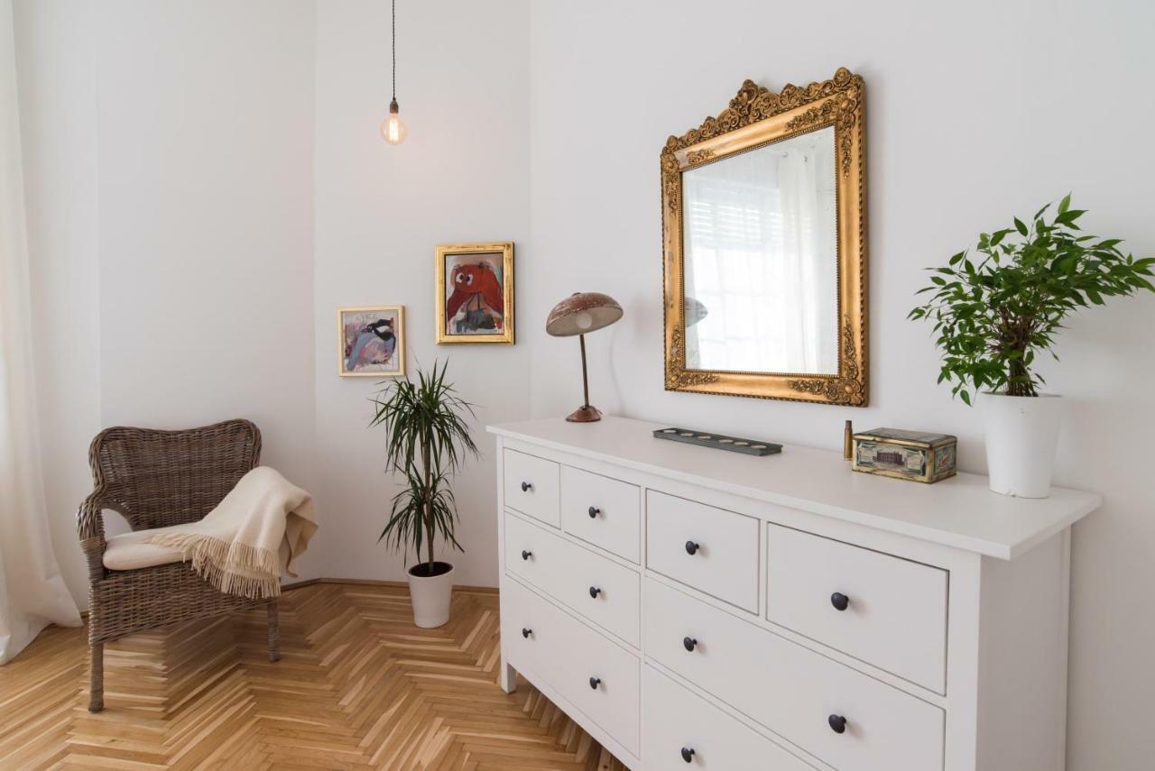 Klauzal Apartment W/3 Bedrooms, French Balcony 부다페스트 외부 사진